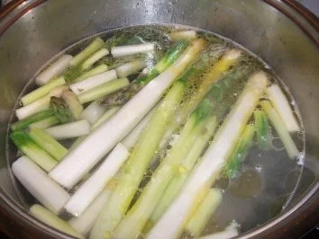 Rezept: Grüner und weißer Spargel in Sauce Hollandaise und Beilagen Bild Nr. 8 Grüner und weißer Spargel in Sauce Hollandaise und Beilagen - Rezept - Bild Nr. 8