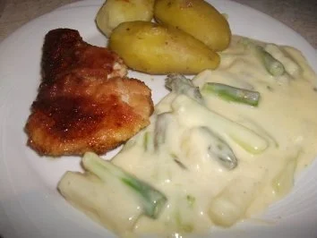 Rezept: Grüner und weißer Spargel in Sauce Hollandaise und Beilagen Grüner und weißer Spargel in Sauce Hollandaise und Beilagen - Rezept