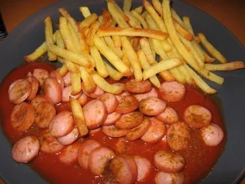 Currywurst mit Pommes - Rezept - Bild Nr. 3