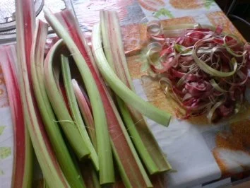 Rhabarbersuppe mit Klüten - Rezept - Bild Nr. 3