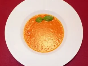 Cremesüppchen von der roten Paprika mit rosa Grapefruit und Crostini Luciano - Rezept - Bild Nr. 2