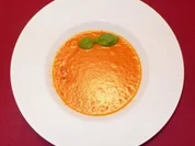 Cremesüppchen von der roten Paprika mit rosa Grapefruit und Crostini Luciano - Rezept - Bild Nr. 2