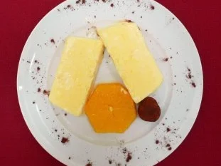 Rezept: Orangenparfait mit Schokoladentrüffeln Bild Nr. 2 Orangenparfait mit Schokoladentrüffeln - Rezept - Bild Nr. 2