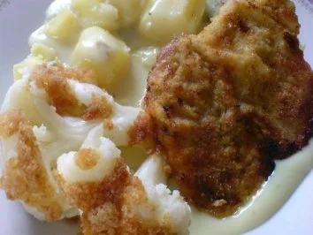 Schnitzel mit Blumenkohl und heller Soße - Rezept