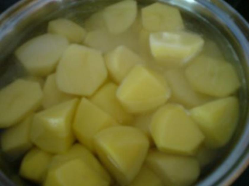 Schnitzel mit Blumenkohl und heller Soße - Rezept - kochbar.de Schnitzel mit Blumenkohl und heller Soße - Rezept - kochbar.de