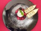 Eissplittertörtchen auf einem Beerenbett - Rezept - Bild Nr. 2