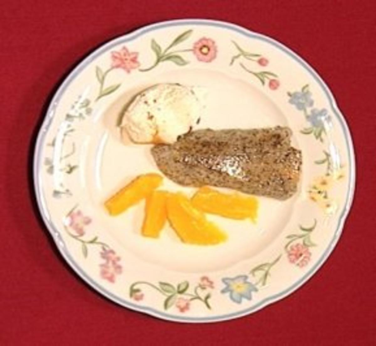 Warme Mohntarte mit Orangensalat und Walnusseis - Rezept - Bild Nr. 2