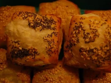 Blätterteigtaler mit mediteraner Füllung - Rezept