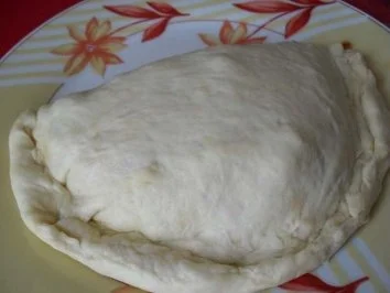 Gefüllte Pizza (Bilder sind online) - Rezept - Bild Nr. 8