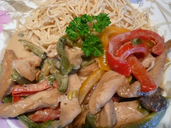 Fernöstliches Hähnchengeschnetzeltes - Rezept - Bild Nr. 7