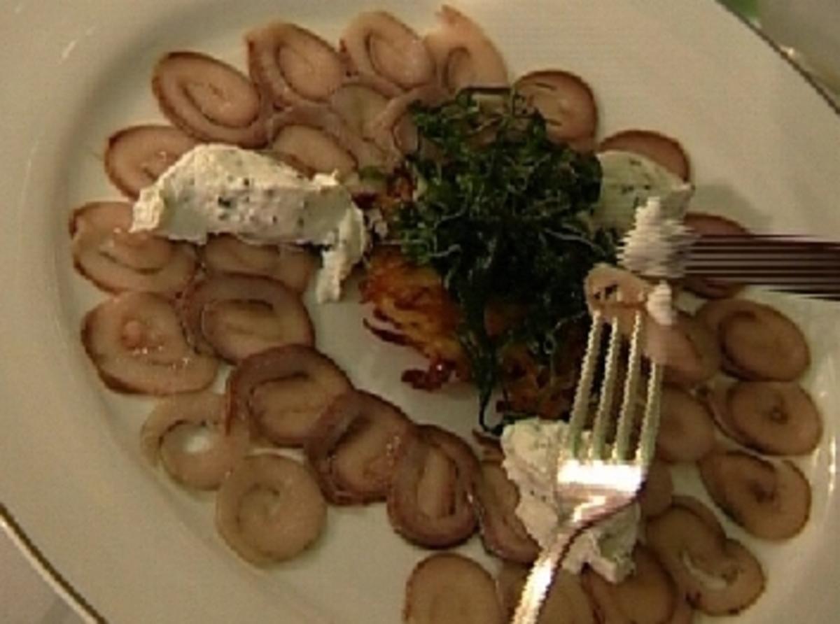 Matjescarpaccio mit Kartoffelküchle und Kräuter-Creme-fraiche - Rezept
Durch Unter Volldampf