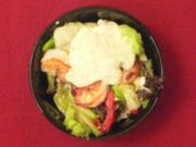 Gemischter Salat mit dem Besten aus dem Meer und frischem Joghurtdressing - Rezept - Bild Nr. 2