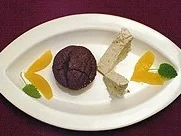 Semifreddo di torrone mit lauwarmem Schokoladenkuchen - Rezept - Bild Nr. 2