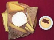 Schweizer Käse-Auswahl und Orangenlikörparfait - Rezept - Bild Nr. 2