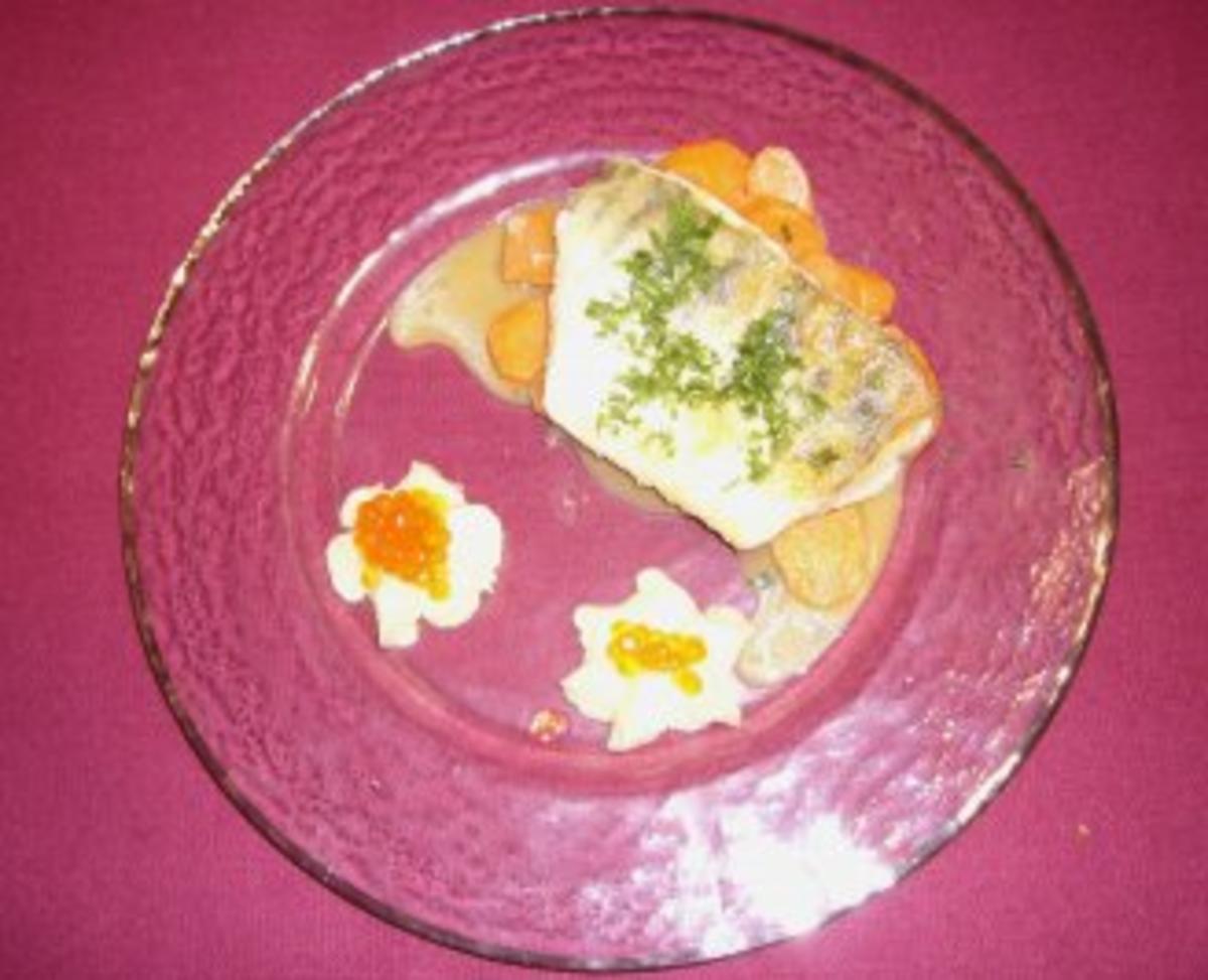 Gebratener Zander auf Koriander-Karottengemüse mit Parmesanpüree - Rezept - Bild Nr. 2