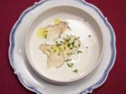 Sellerie-Apfel-Samtsuppe mit Macadamiacreme und Trüffel - Rezept - Bild Nr. 2