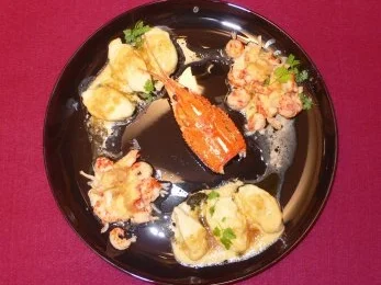 Gratinierte Topfennocken mit Zimtbrösel und Krebsschwänzen - Rezept - Bild Nr. 2