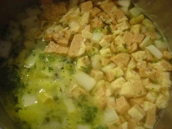 Spargelsuppe "klar" mit Parmesan-Eierstich - Rezept - Bild Nr. 5