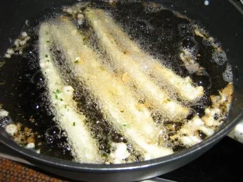 Rezept: Spargel im Teigmantel frittiert mit zweierlei Schinken Bild Nr. 4 Spargel im Teigmantel frittiert mit zweierlei Schinken - Rezept - Bild Nr. 4