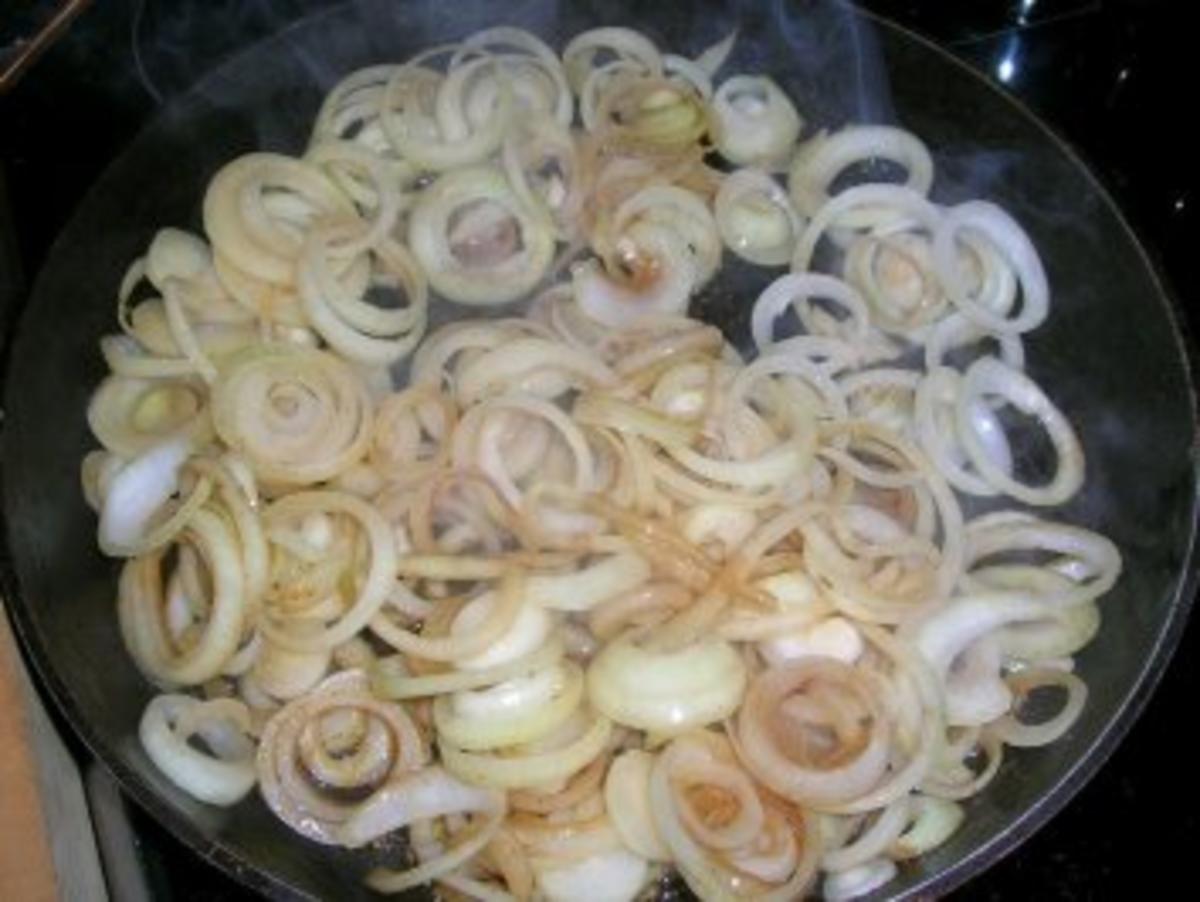 Zwiebel-Sahne-Schnitzel  mit Kartoffelpüree(oder Kotelett/Putenschnitzel/Hähnenbrustfilets - Rezept - Bild Nr. 4
