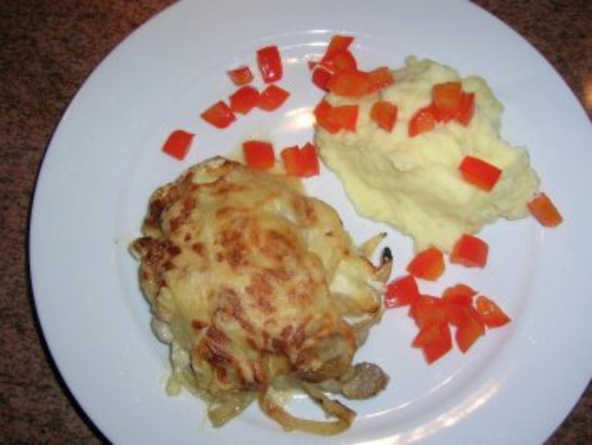 Zwiebel-Sahne-Schnitzel mit Kartoffelpüree(oder Kotelett/Putenschnitzel ...