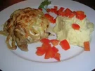 Zwiebel-Sahne-Schnitzel  mit Kartoffelpüree(oder Kotelett/Putenschnitzel/Hähnenbrustfilets - Rezept