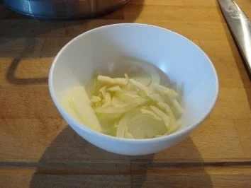 Rezept: Stielmus mit Fleischpflanzerl Bild Nr. 6 Stielmus mit Fleischpflanzerl - Rezept - Bild Nr. 6