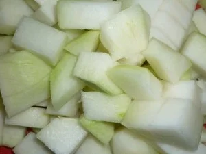 Rezept: Fruchtige Gänsekeulen mit Rahmkohlrabi im Rucolanest an Salzkartoffeln Bild Nr. 6 Fruchtige Gänsekeulen mit Rahmkohlrabi im Rucolanest an Salzkartoffeln - Rezept - Bild Nr. 6