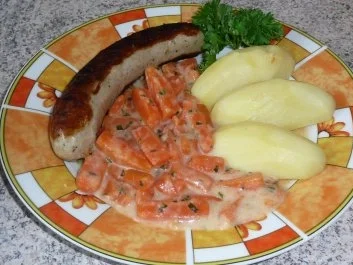 Rezept: Gemüse: Karotten mit Bratwurst und Salzkartoffeln Gemüse: Karotten mit Bratwurst und Salzkartoffeln - Rezept