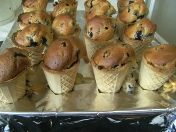 KLEINGEBÄCK - "Heidelbeer-Eis" á la BACKtante - Rezept - Bild Nr. 2