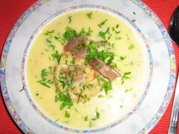 Rezept: Spargelcremesüppchen mit Einlage Spargelcremesüppchen mit Einlage - Rezept