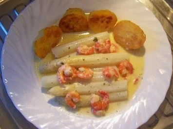 Kochen: Spargel mit Krabben-Sahne-Sauce - Rezept - Bild Nr. 3
