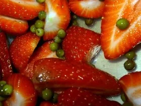 Ziegenfrischkäsecreme mit Balsamico-Erdbeeren - Rezept - Bild Nr. 5