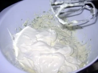 Ziegenfrischkäsecreme mit Balsamico-Erdbeeren - Rezept - Bild Nr. 6