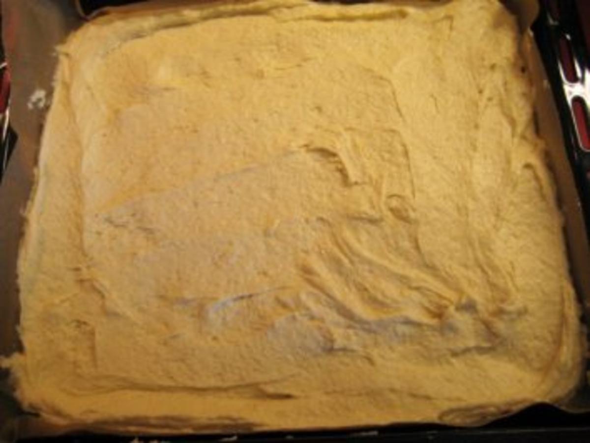 Rhabarberkuchen vom Blech - Rezept - Bild Nr. 3