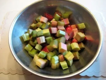 Rezept: Rhabarberkuchen vom Blech Bild Nr. 6 Rhabarberkuchen vom Blech - Rezept - Bild Nr. 6