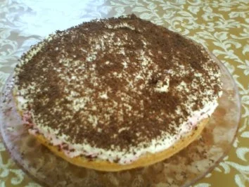 Rezept: Preißelbeer-Sahnetorte Bild Nr. 5 Preißelbeer-Sahnetorte - Rezept - Bild Nr. 5