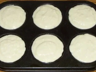 Kleingebäck - Kokos-Muffins mit fruchtiger Überraschung - Rezept - Bild Nr. 3