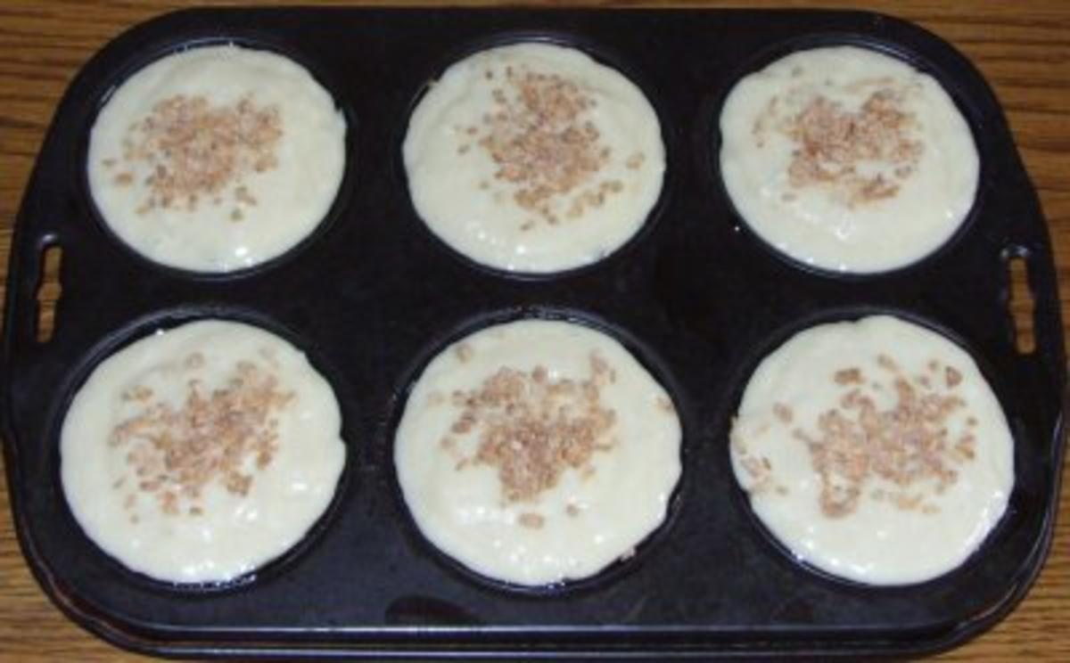 Kleingebäck - Kokos-Muffins mit fruchtiger Überraschung - Rezept - Bild Nr. 4