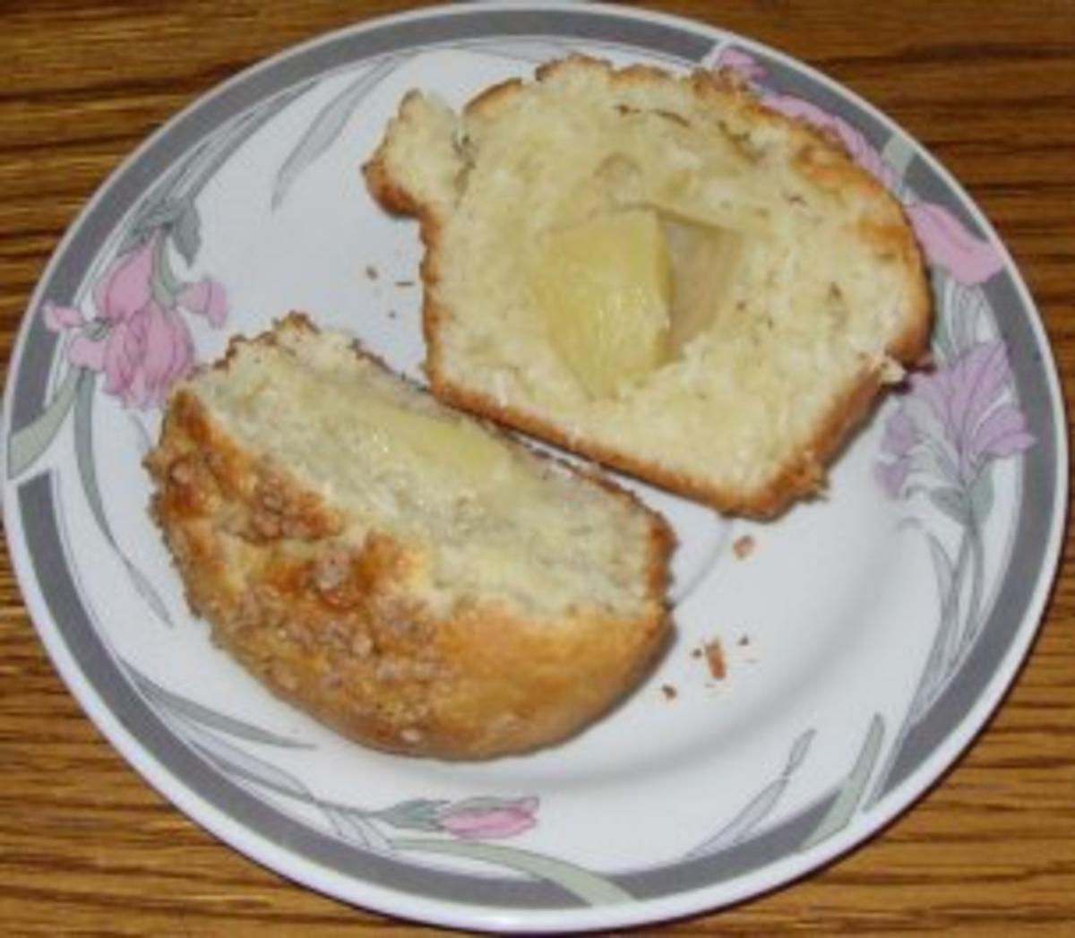 Kleingebäck - Kokos-Muffins mit fruchtiger Überraschung - Rezept - Bild Nr. 6