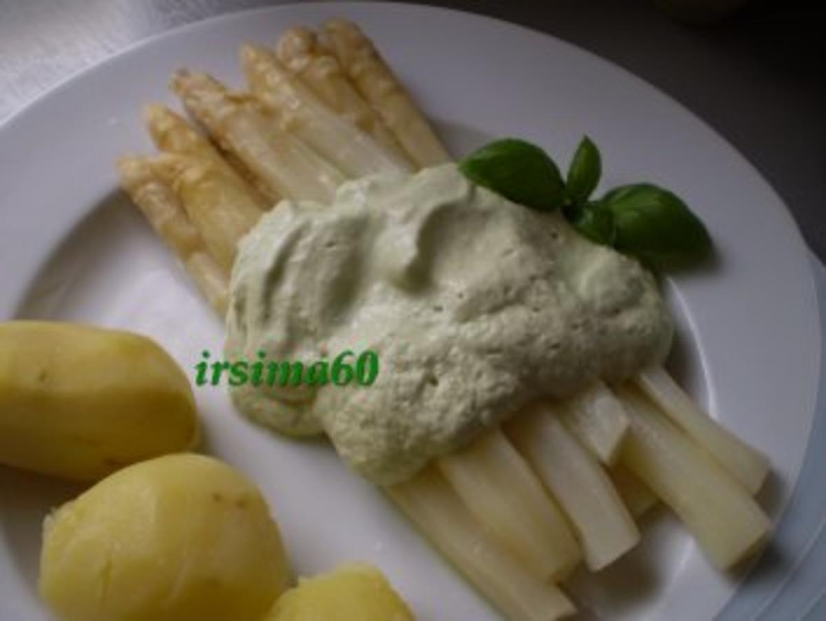  Spargel mit Basilikumschaum - Rezept