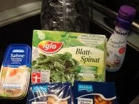 Schwarze Nudeln mit Flusskrebsen; Spinat-Käse-Sahnesoße - Rezept - Bild Nr. 2