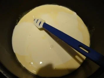 Schwarze Nudeln mit Flusskrebsen; Spinat-Käse-Sahnesoße - Rezept - Bild Nr. 6