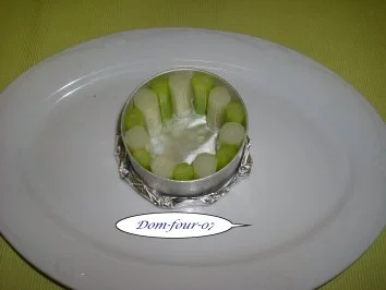 Krabbencocktailmousse von weißen & grünen Spargel umhüllt - Rezept - Bild Nr. 3