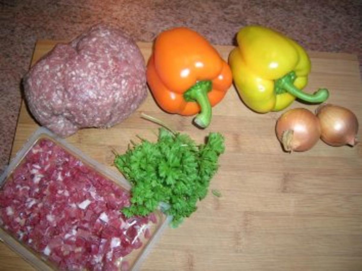 Guglhupf-Hackbraten mit Bechamelkartoffeln und Erbsen - Rezept - kochbar.de