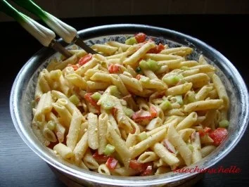 Bunter Nudelsalat - Rezept