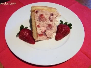 Rezept: Erdbeer-Charlotte Bild Nr. 2 Erdbeer-Charlotte - Rezept - Bild Nr. 2