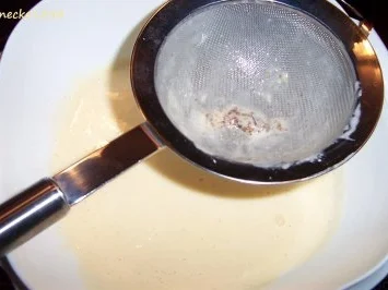 Rezept: Erdbeer-Charlotte Bild Nr. 7 Erdbeer-Charlotte - Rezept - Bild Nr. 7