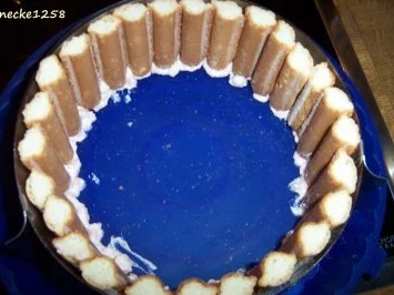 Rezept: Erdbeer-Charlotte Bild Nr. 10 Erdbeer-Charlotte - Rezept - Bild Nr. 10