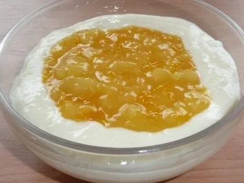 Rezept: Dessert: Mandelflammerie mit Apfel-Mandarinenkompott Bild Nr. 2 Dessert: Mandelflammerie mit Apfel-Mandarinenkompott - Rezept - Bild Nr. 2